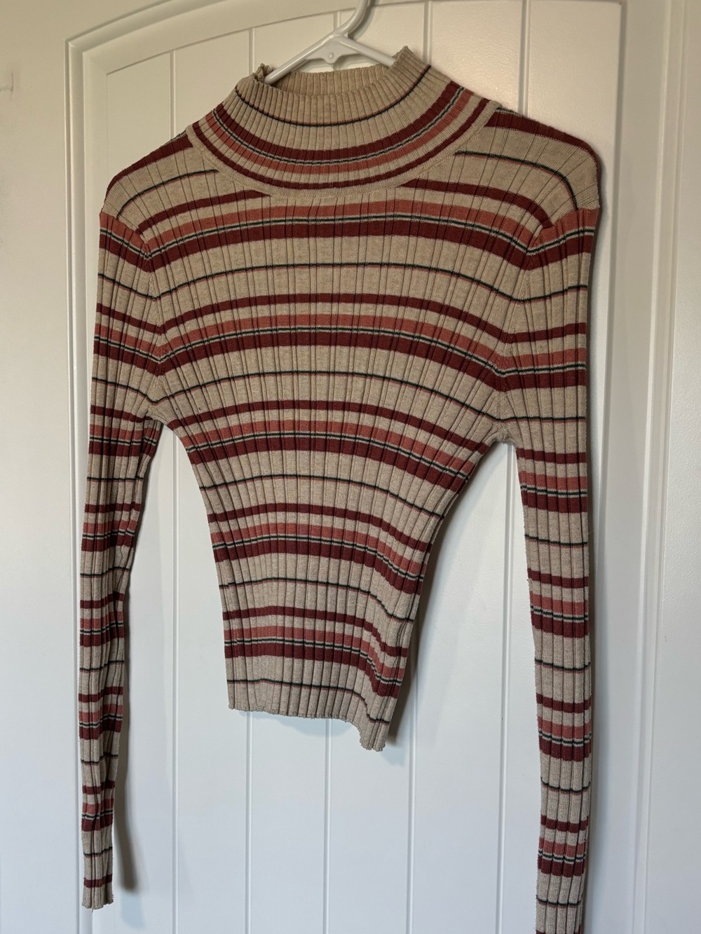 Ribbed stripped mock neck long sleeve shirt